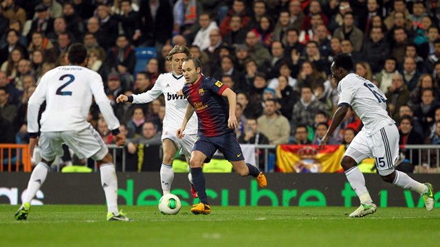 Iniesta surrounded by players of Real Madrid, Czech Republic, Croatia ...